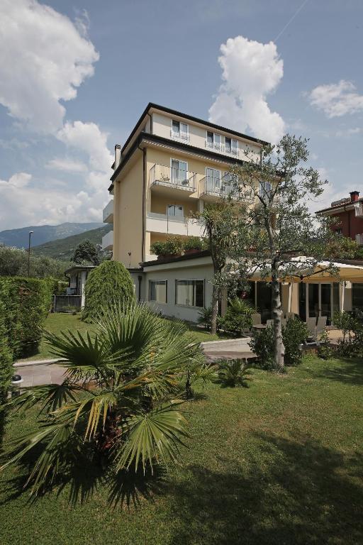 Verde 3* Torbole Sul Garda
